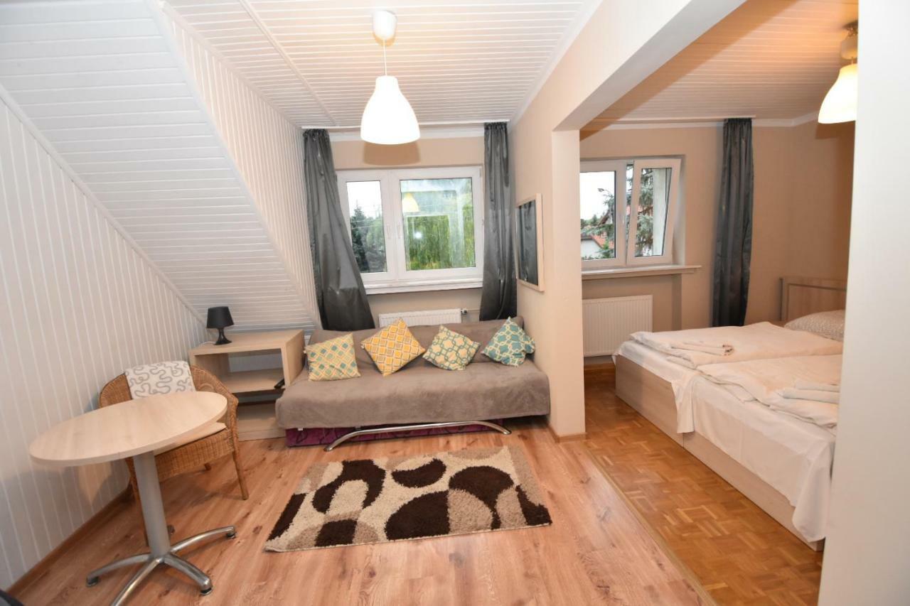 Zielone Pokoje Zielona Góra Exterior foto
