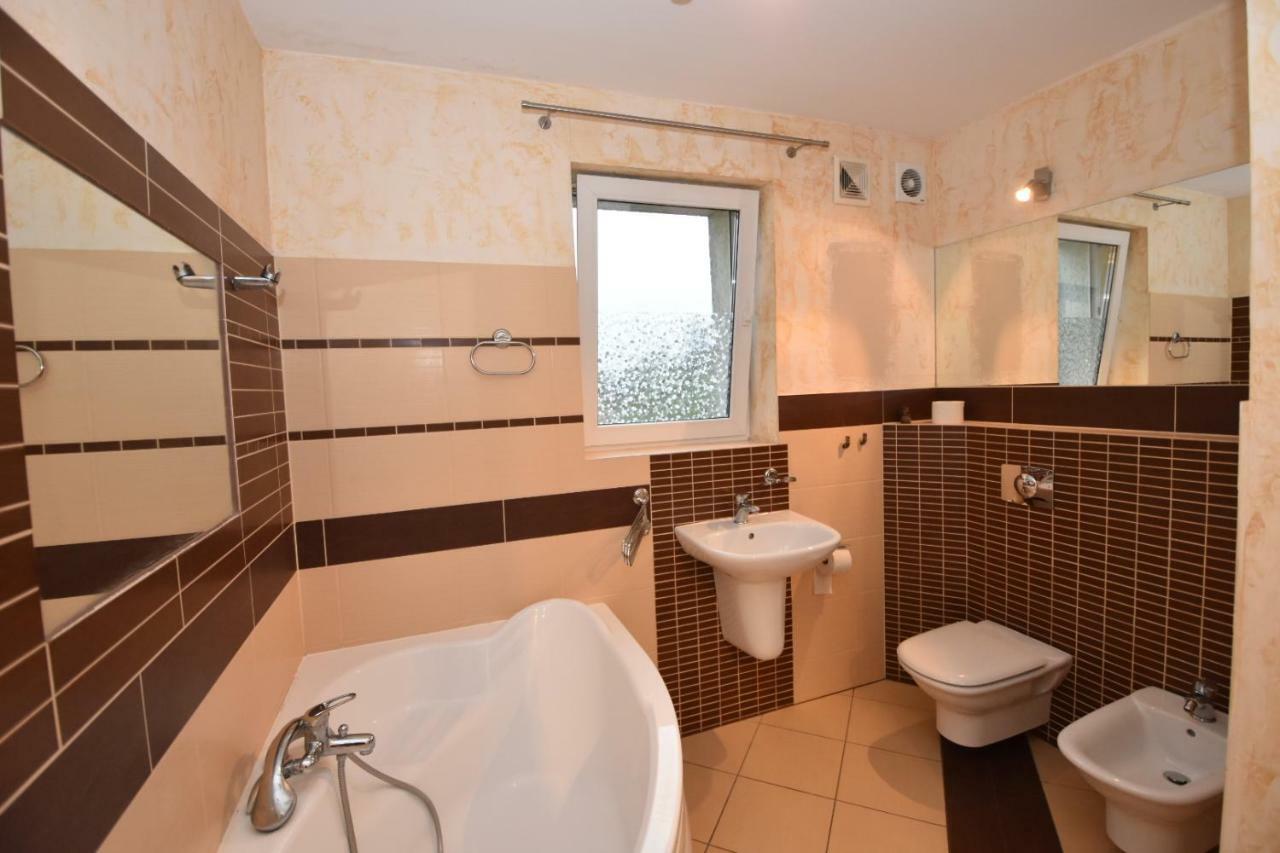 Zielone Pokoje Zielona Góra Exterior foto